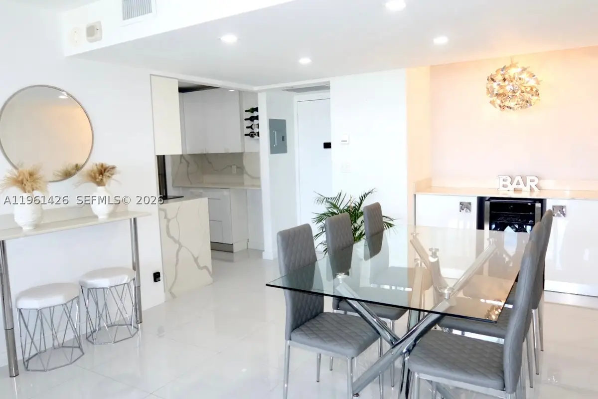 20301 W Country Club #1422, Aventura, FL 33180 - #1