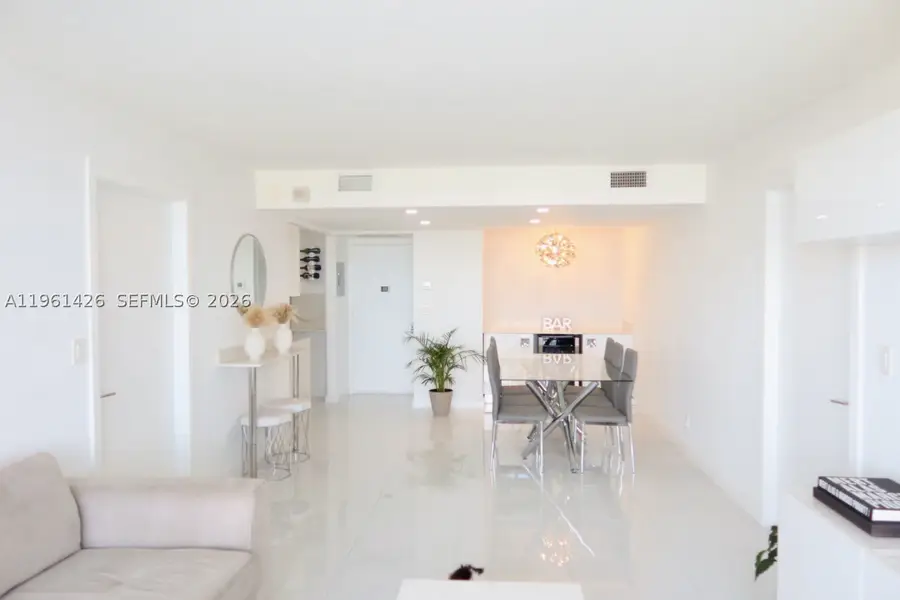 20301 W Country Club #1422, Aventura, FL 33180 - #2