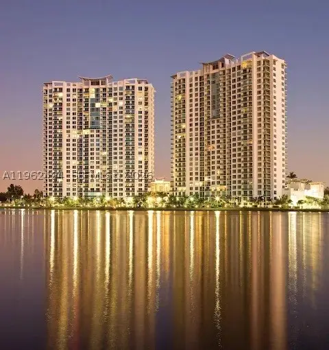 2641 N Flamingo #TH5N, Sunrise, FL 33323