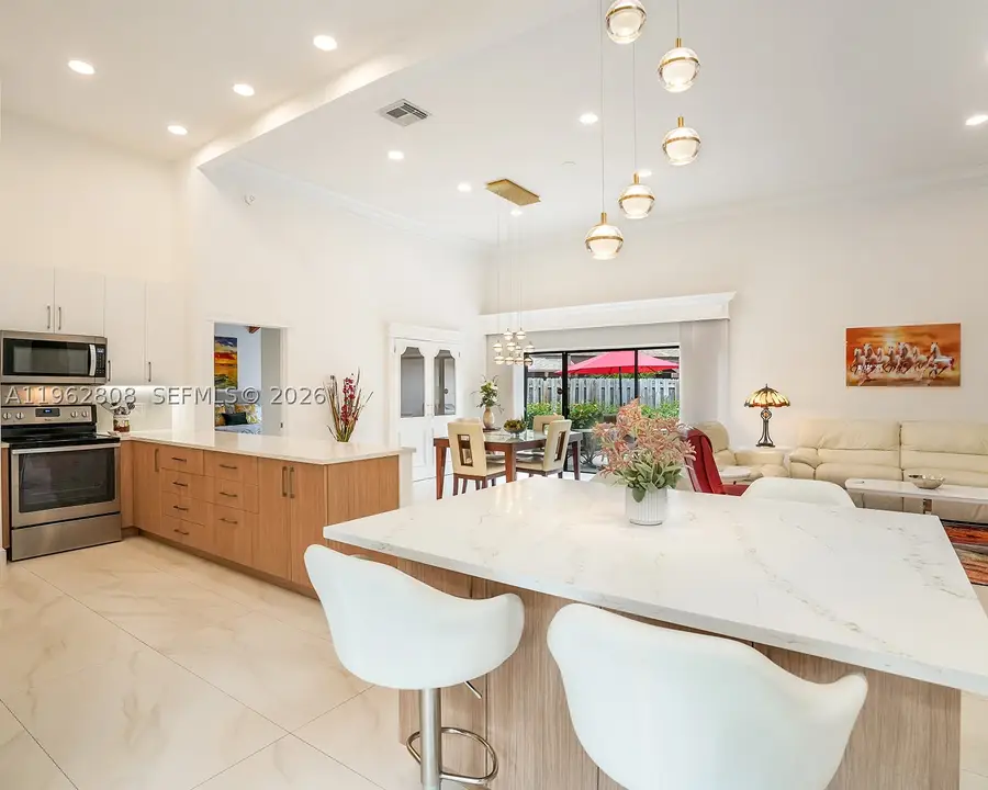 413 Leslie, Hallandale, FL 33009 - #2