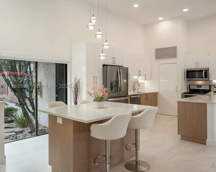 413 Leslie, Hallandale, FL 33009 - #3