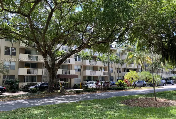 1800 Sans Souci #119, North Miami, FL 33181