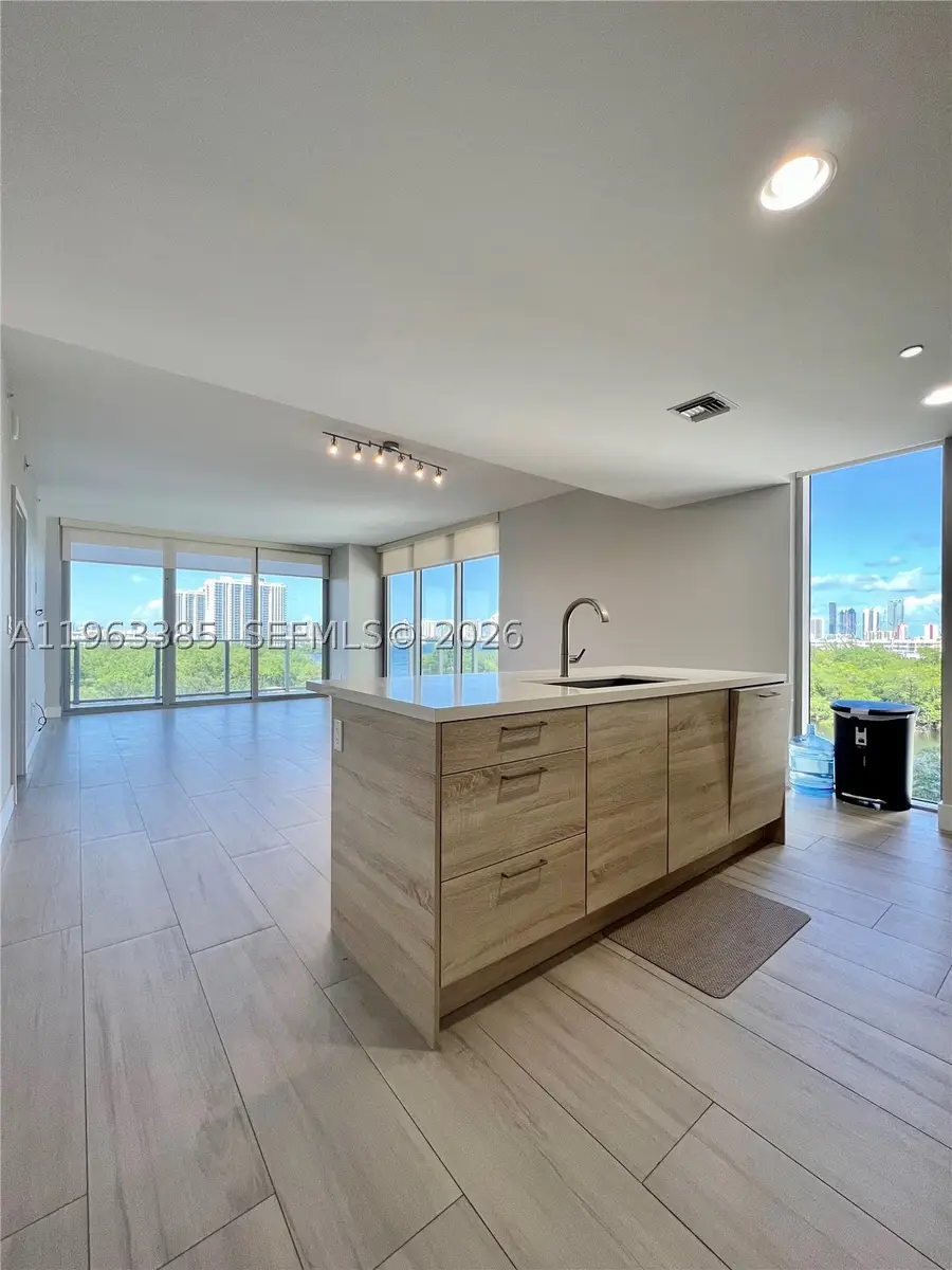 16385 Biscayne #607, North Miami Beach, FL 33160 - #2