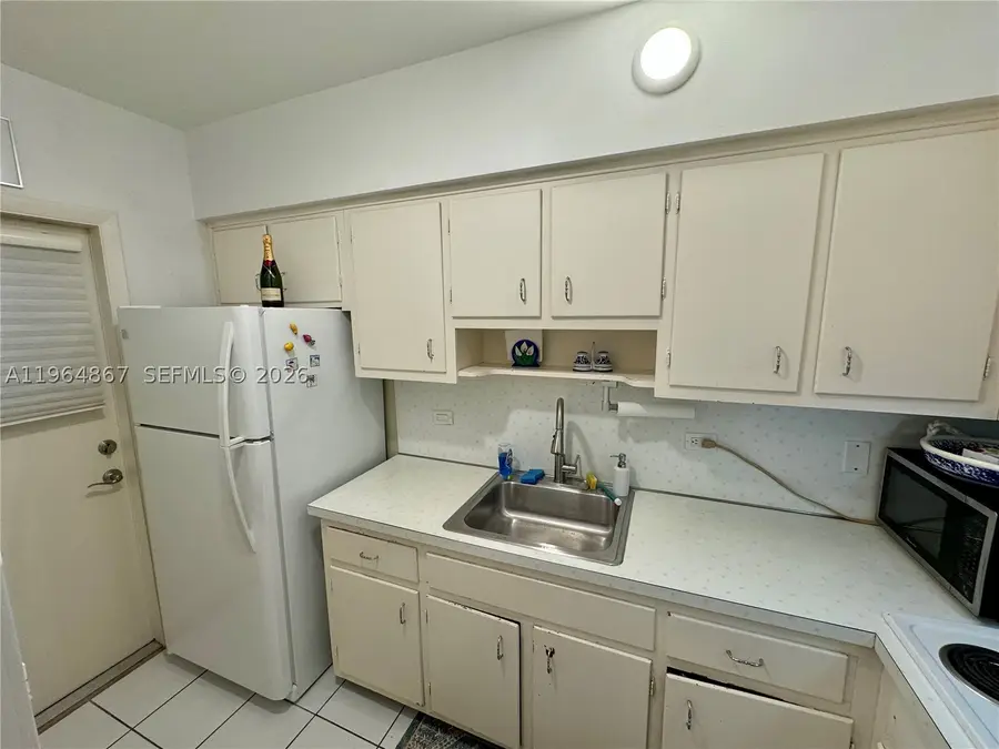 6580 Santona #A38, Coral Gables, FL 33146 - #3