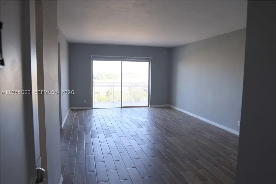 Address Withheld By Seller, Hollywood, FL 33021 - #2