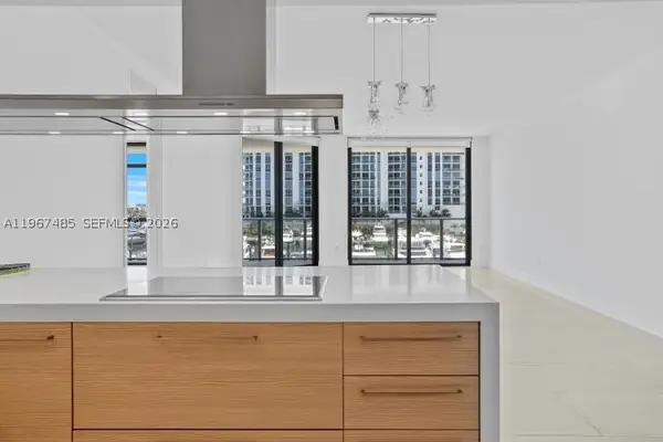17301 Biscayne #305, North Miami Beach, FL 33160