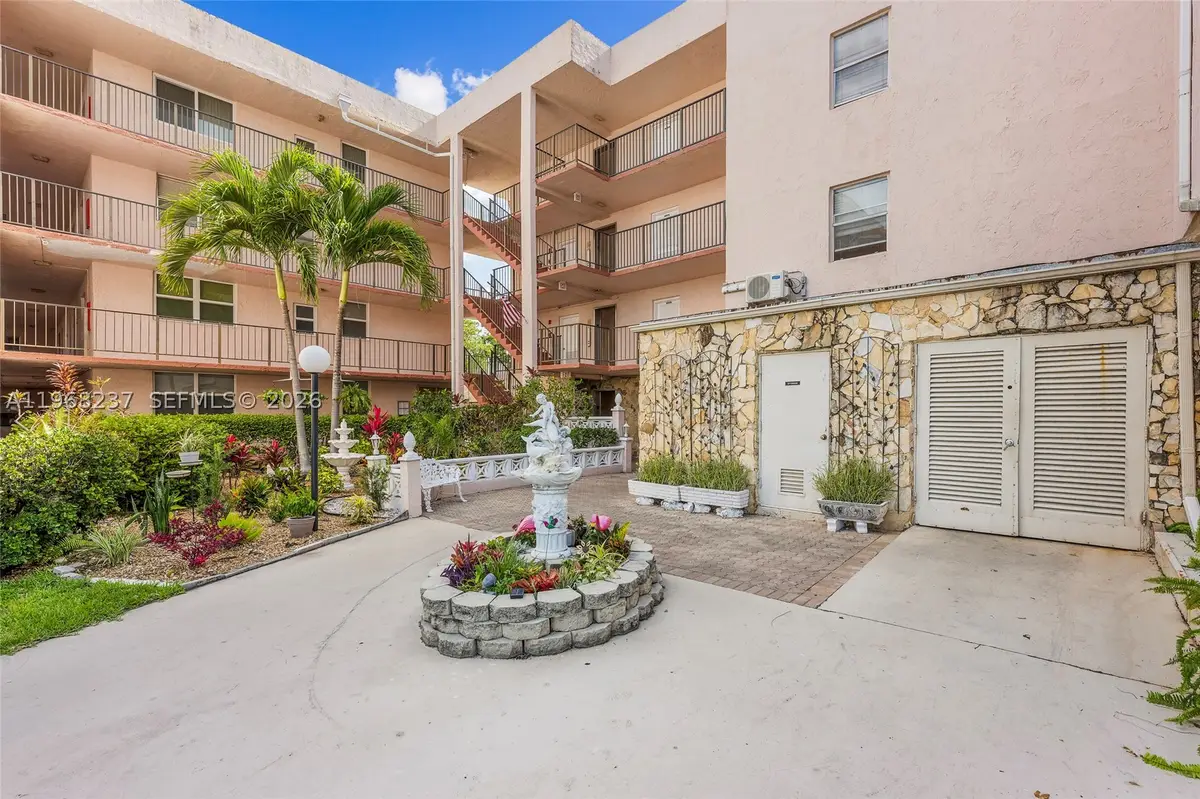 2861 Somerset #104, Lauderdale Lakes, FL 33311 - #1