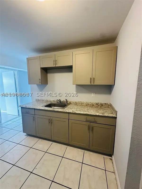 5 NE 16th, Fort Lauderdale, FL 33305