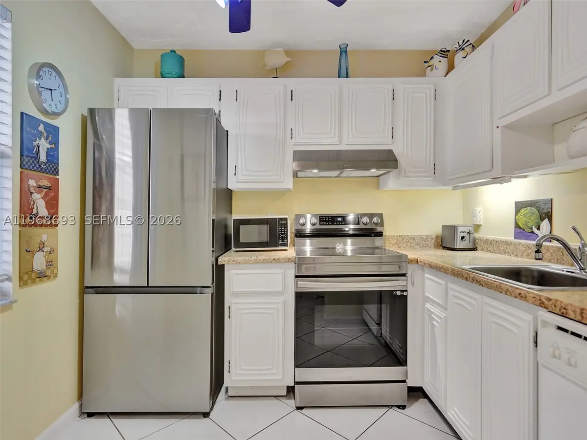 2861 Somerset #211, Lauderdale Lakes, FL 33311 - #1