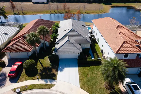 2668 Country Golf, Wellington, FL 33414
