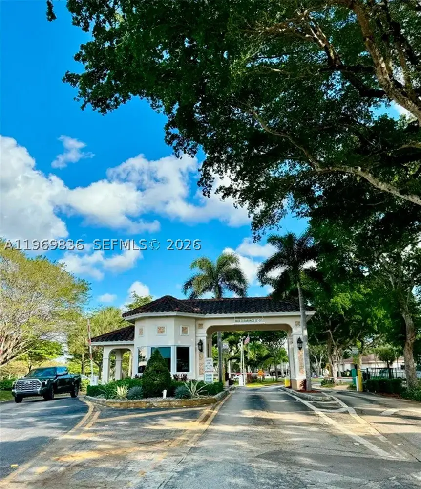 900 Saint Charles #316, Pembroke Pines, FL 33026 - #1