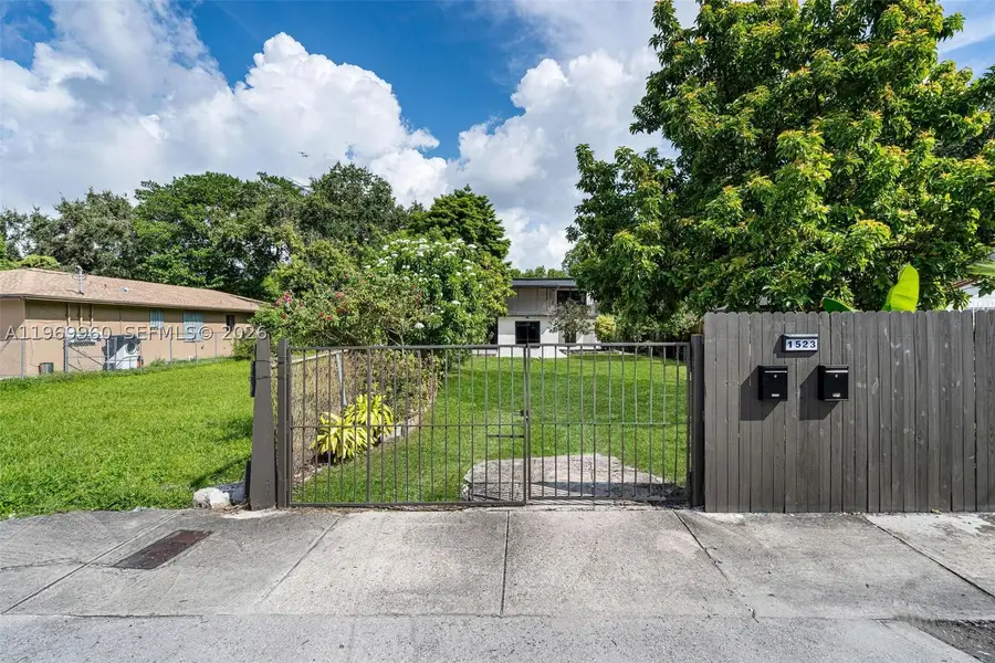 1523 NW 38th, Miami, FL 33142 - #2