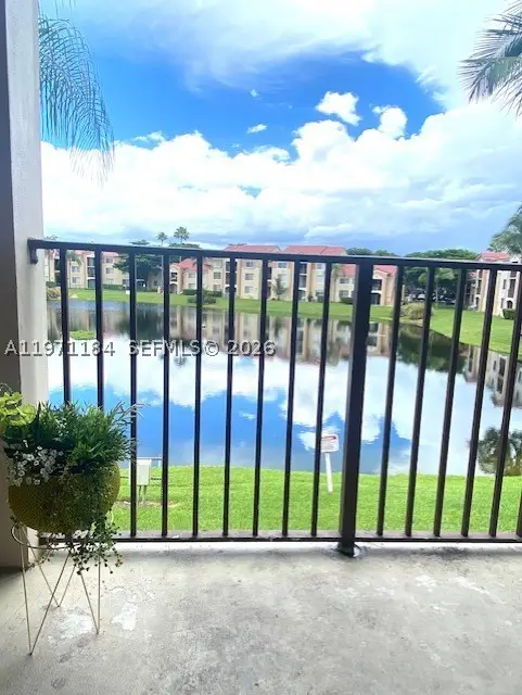 2061 Renaissance #204, Miramar, FL 33025