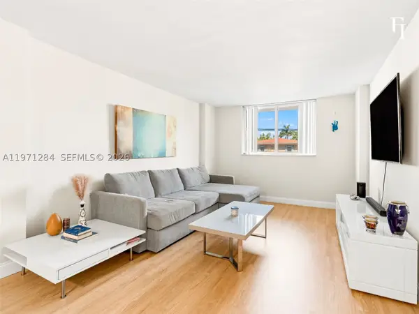 1251 NE 108th #108, Miami, FL 33161