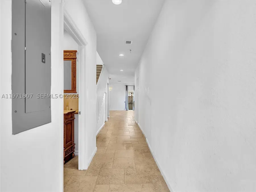 21 SE 3rd, Hallandale, FL 33009 - #2