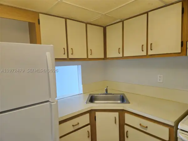 4550 NW 9th #704E, Miami, FL 33126