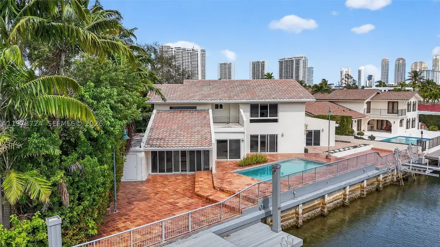 3226 NE 168th, North Miami Beach, FL 33160 - #2