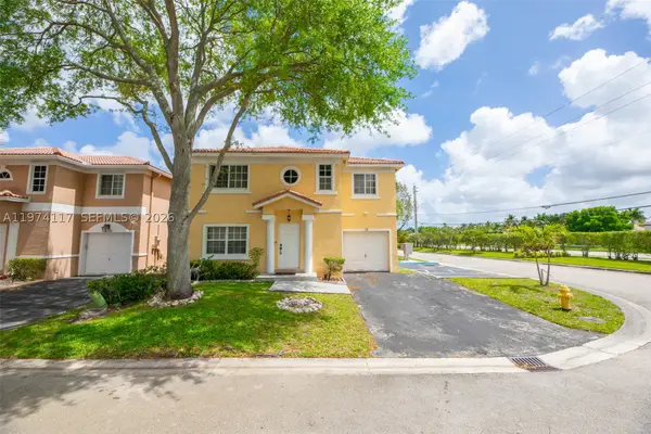 10 NW 110th, Plantation, FL 33324