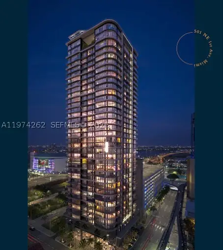 121 NE 5th #501B, Miami, FL 33132