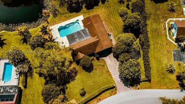 11030 SW 42nd, Davie, FL 33328