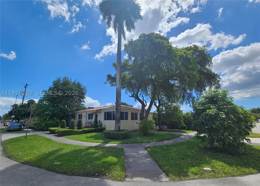 3560 NW 19th, Miami, FL 33125 - #2