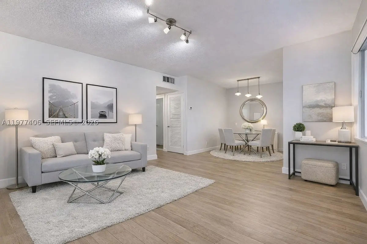 5300 Washington #D303, Hollywood, FL 33021 - #1
