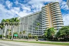 5555 Collins #15W, Miami Beach, FL 33140 - #2