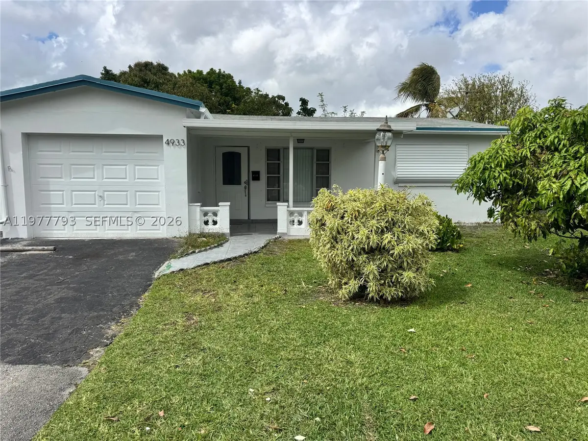 4933 NW 42nd, Lauderdale Lakes, FL 33319 - #1