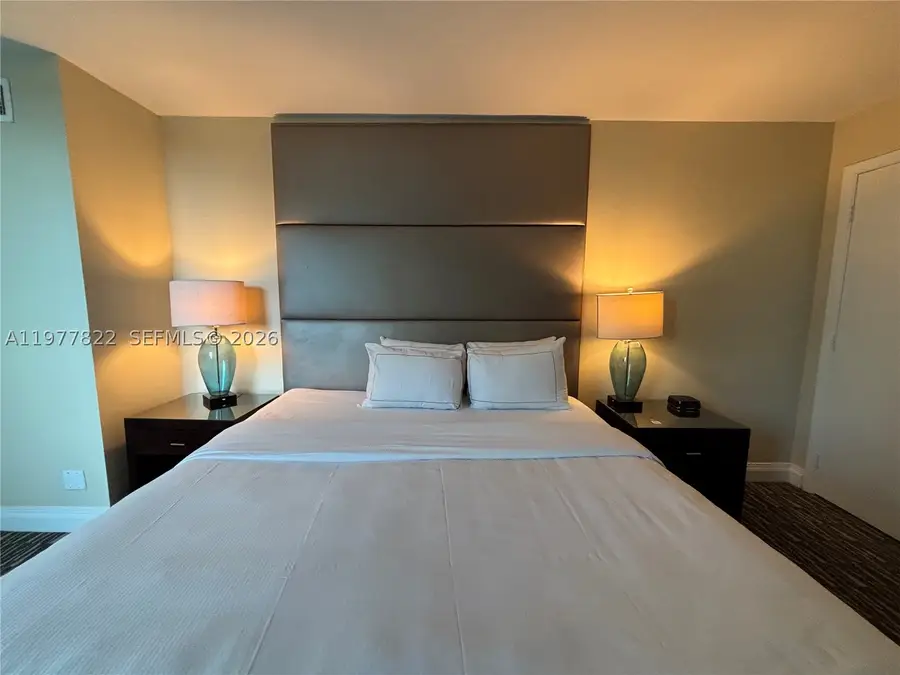 2670 E Sunrise #302, Fort Lauderdale, FL 33304 - #3