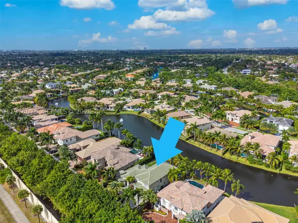 10221 Blue Palm, Plantation, FL 33324