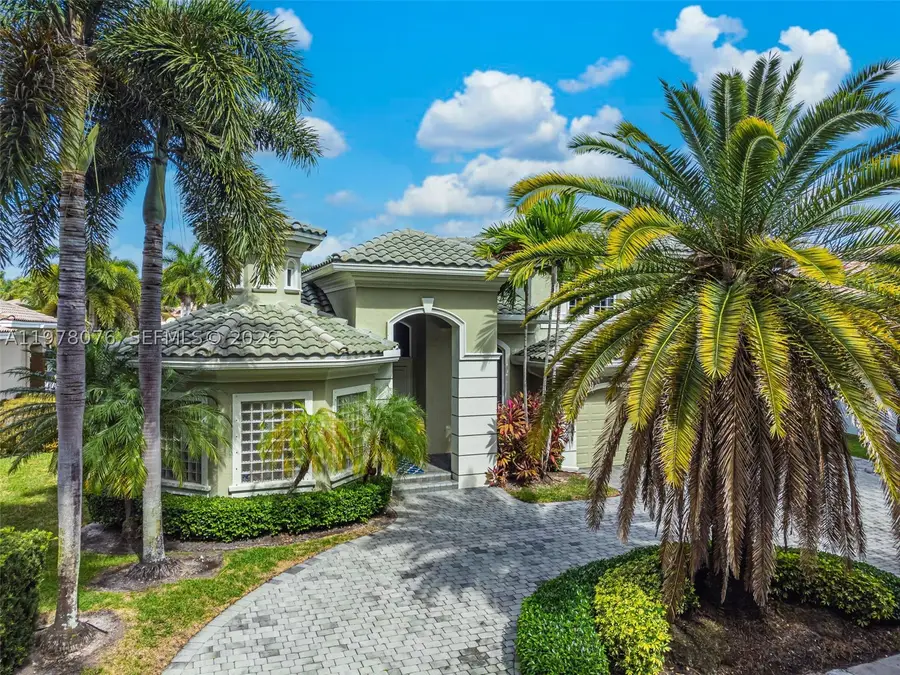10221 Blue Palm, Plantation, FL 33324 - #3
