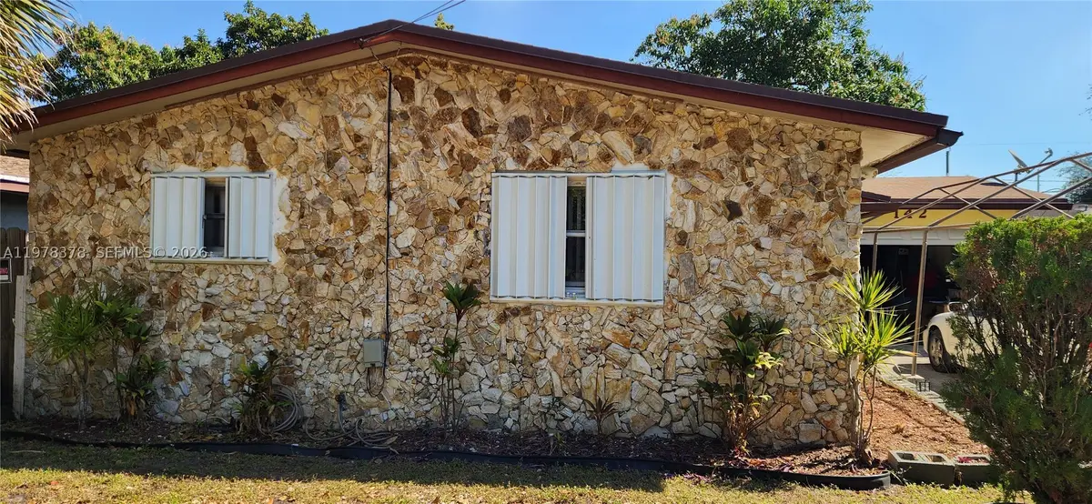 142 NW 8th, Dania Beach, FL 33004 - #1