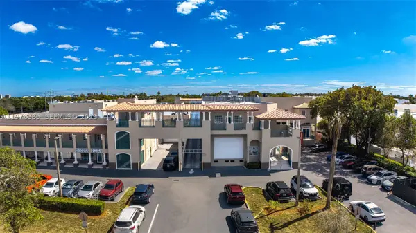 10200 NW 25th, Doral, FL 33172
