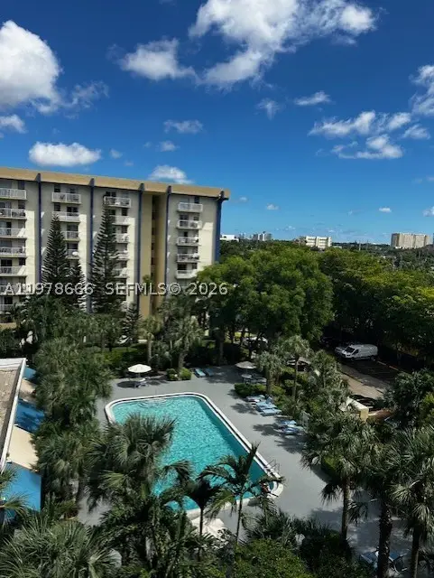 801 NW 47th #717W, Miami, FL 33126