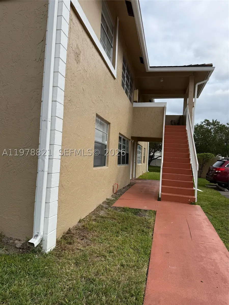 1001 Twin Lakes #29-D, Coral Springs, FL 33071 - #2