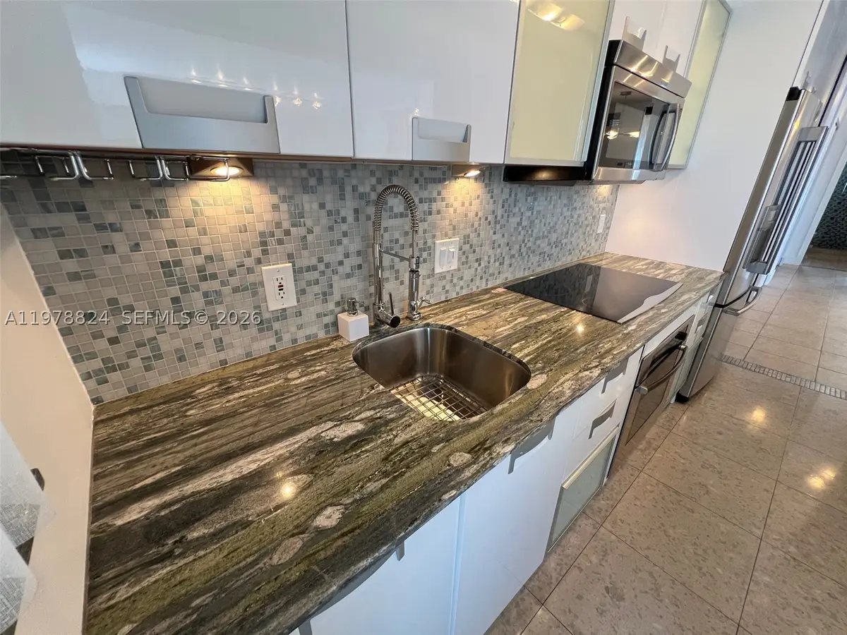 1340 Lincoln #705, Miami Beach, FL 33139 - #1