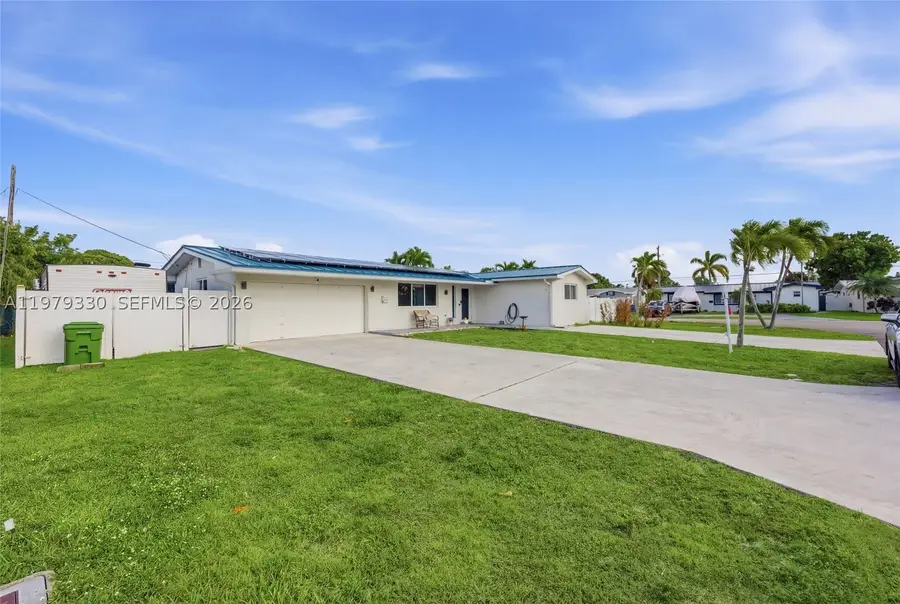 1101 NW 86th, Pembroke Pines, FL 33024 - #2