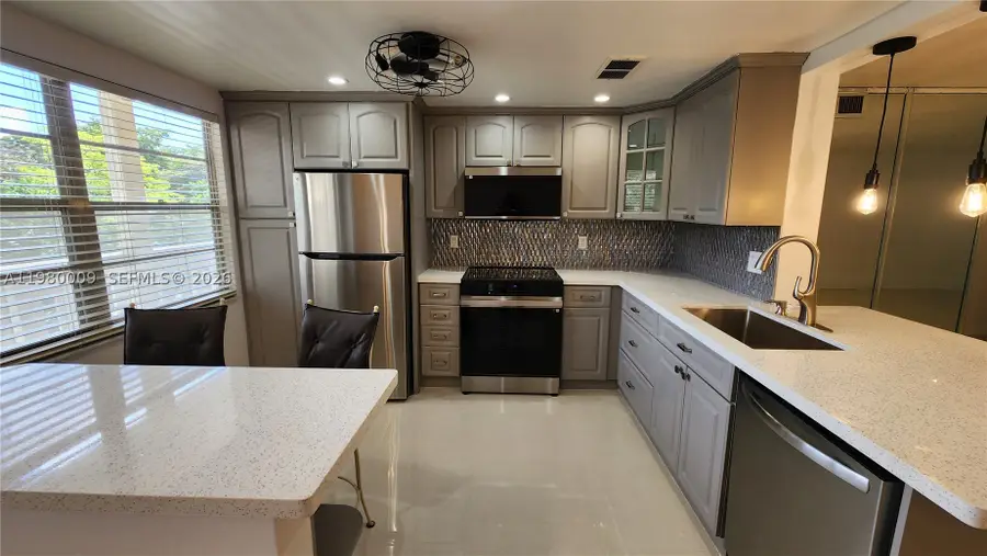 2403 Antigua #L2, Coconut Creek, FL 33066 - #2