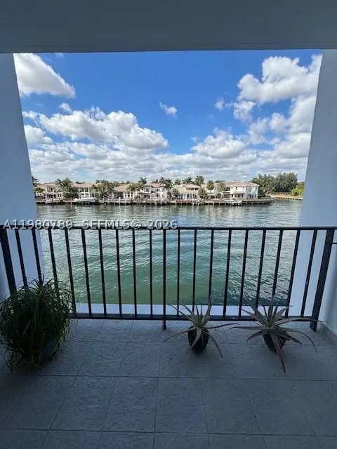 1400 S Ocean #304, Hollywood, FL 33019 - #1