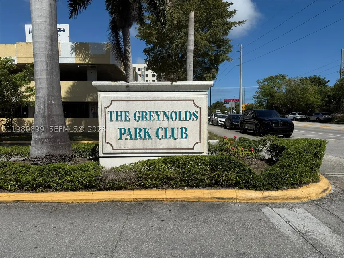 17890 W Dixie #106, North Miami Beach, FL 33160 - #1
