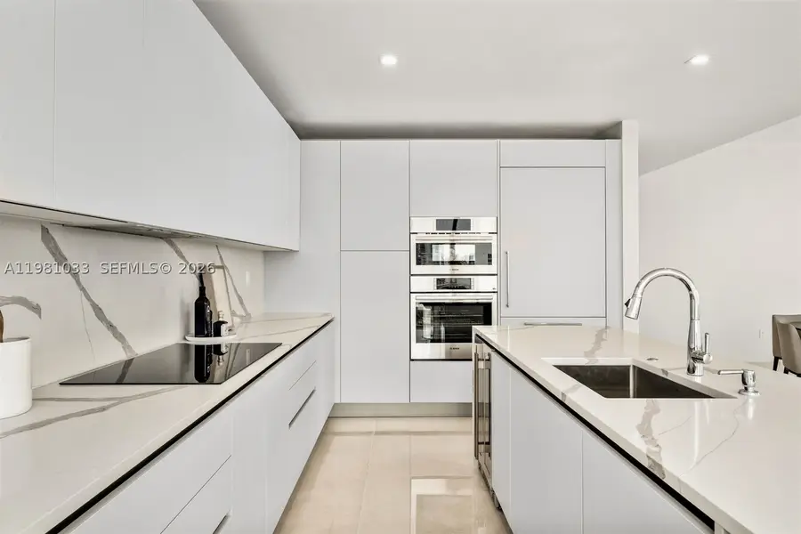 527 Orton #902, Fort Lauderdale, FL 33304 - #2
