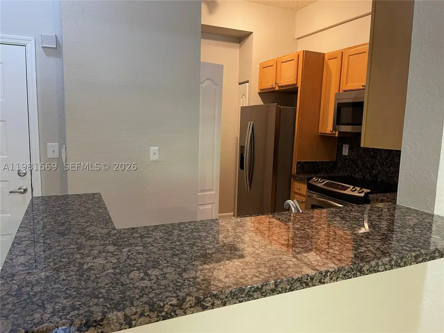 6001 SW 70th #130, South Miami, FL 33143 - #3