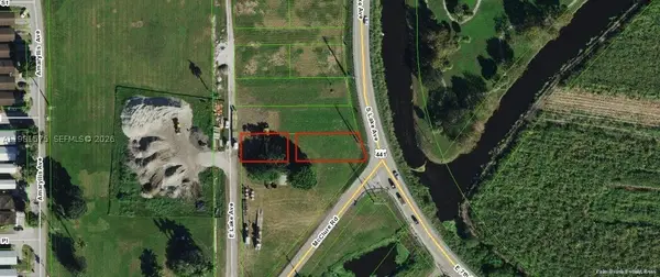 636 S Lake, Pahokee, FL 33476