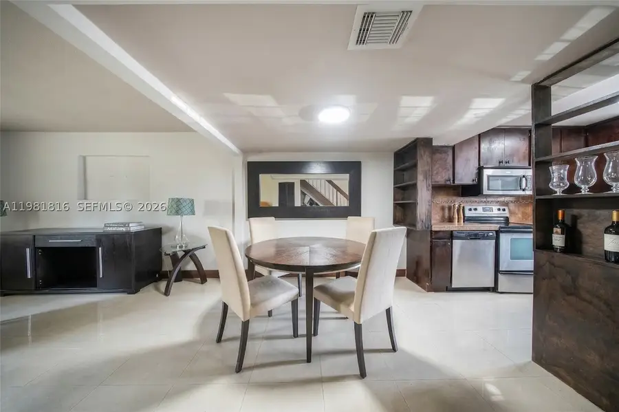 10710 NW 7th #11B, Miami, FL 33172 - #3