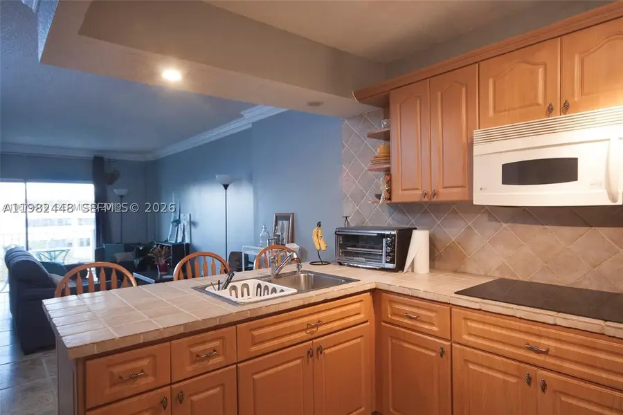 1455 N Treasure #5E, North Bay Village, FL 33141 - #2