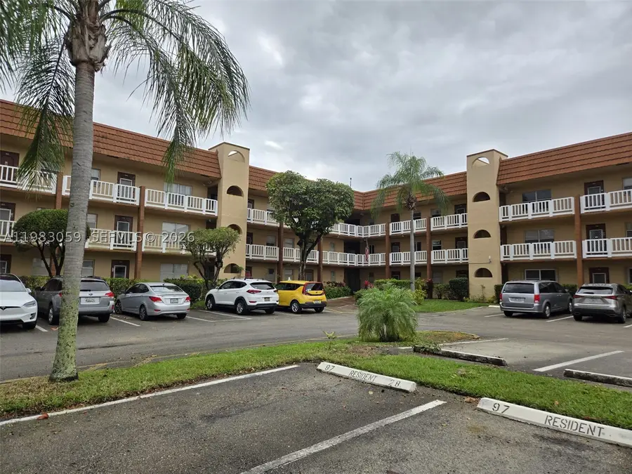 9261 Sunrise Lakes #201, Sunrise, FL 33322 - #2