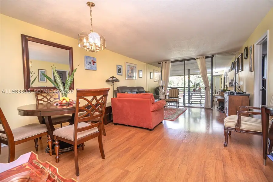 1000 Colony Point #203, Pembroke Pines, FL 33026 - #2