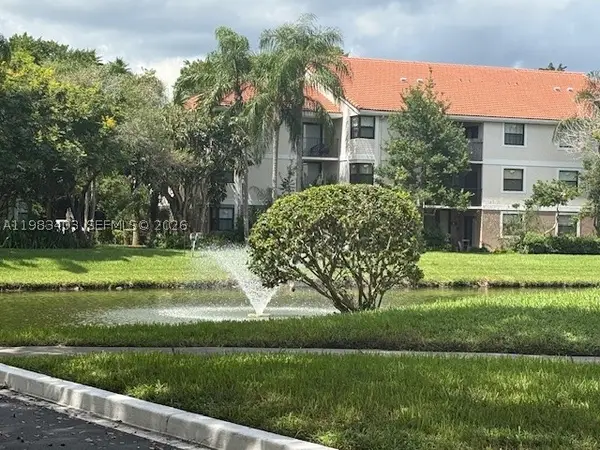 10161 W Sunrise #104, Plantation, FL 33322