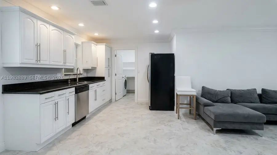 804 NE 2nd, Hallandale, FL 33009 - #3