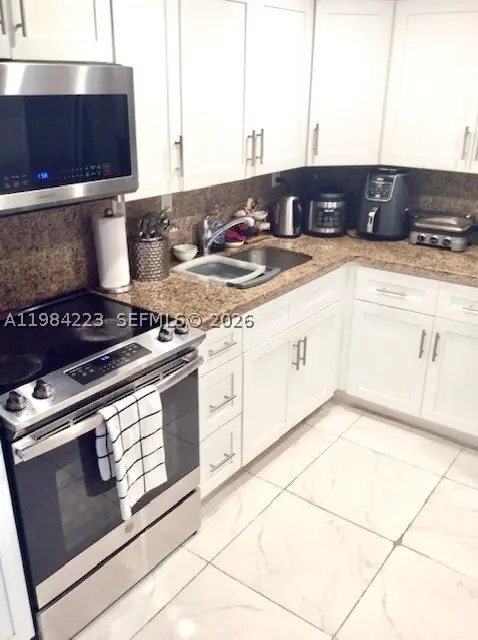 3701 N Country Club #504, Aventura, FL 33180 - #3